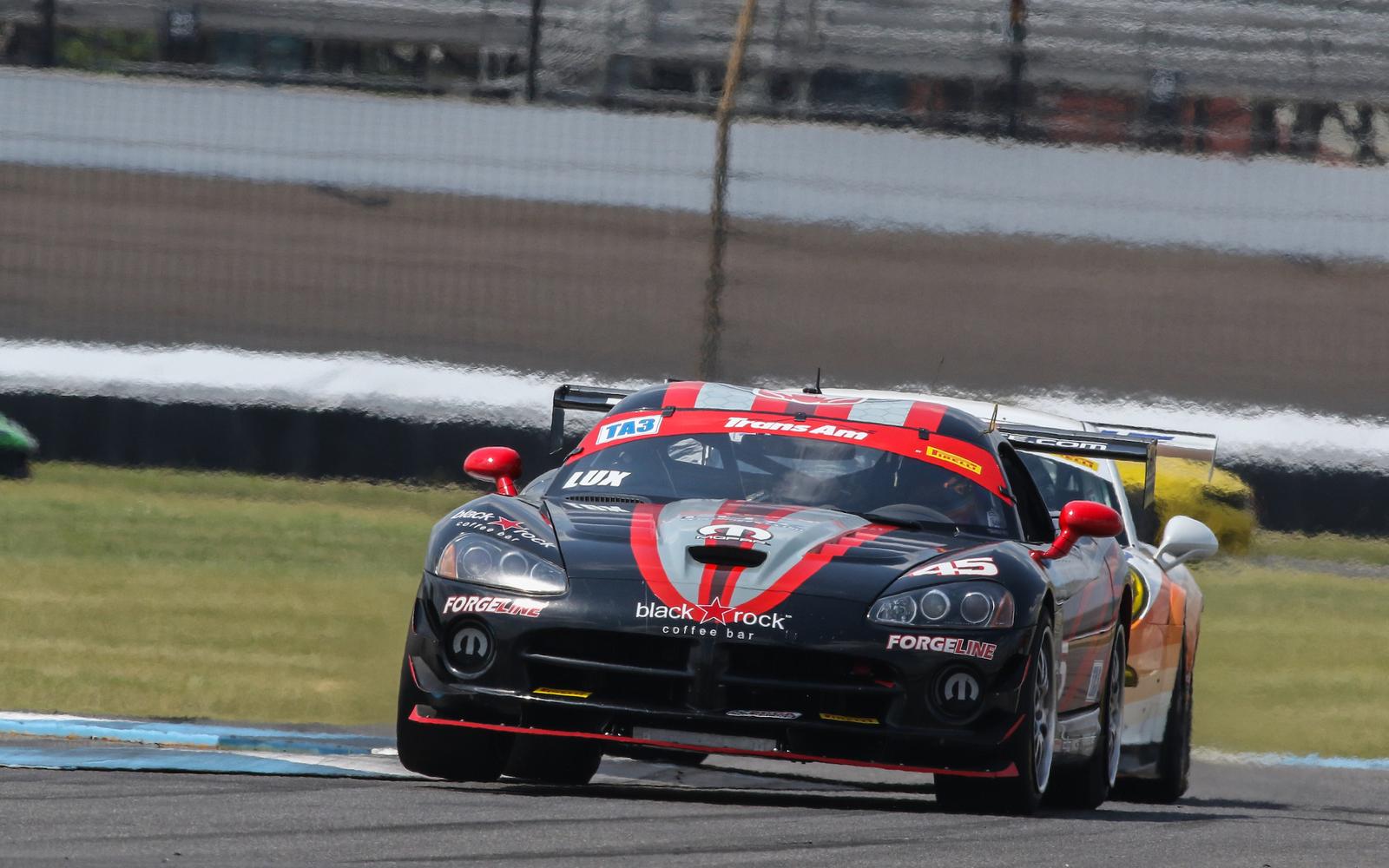 Cindi Lux Shows the Heat at Indy